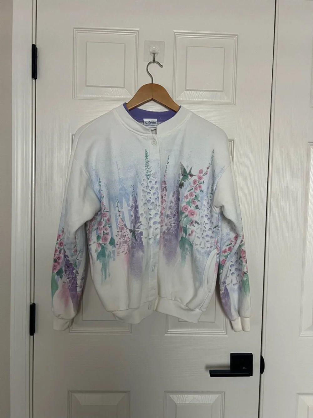 Vintage White Floral Hummingbird Button-Up Sweatshirt Sz M 80% Cotton - Picture 7 of 7